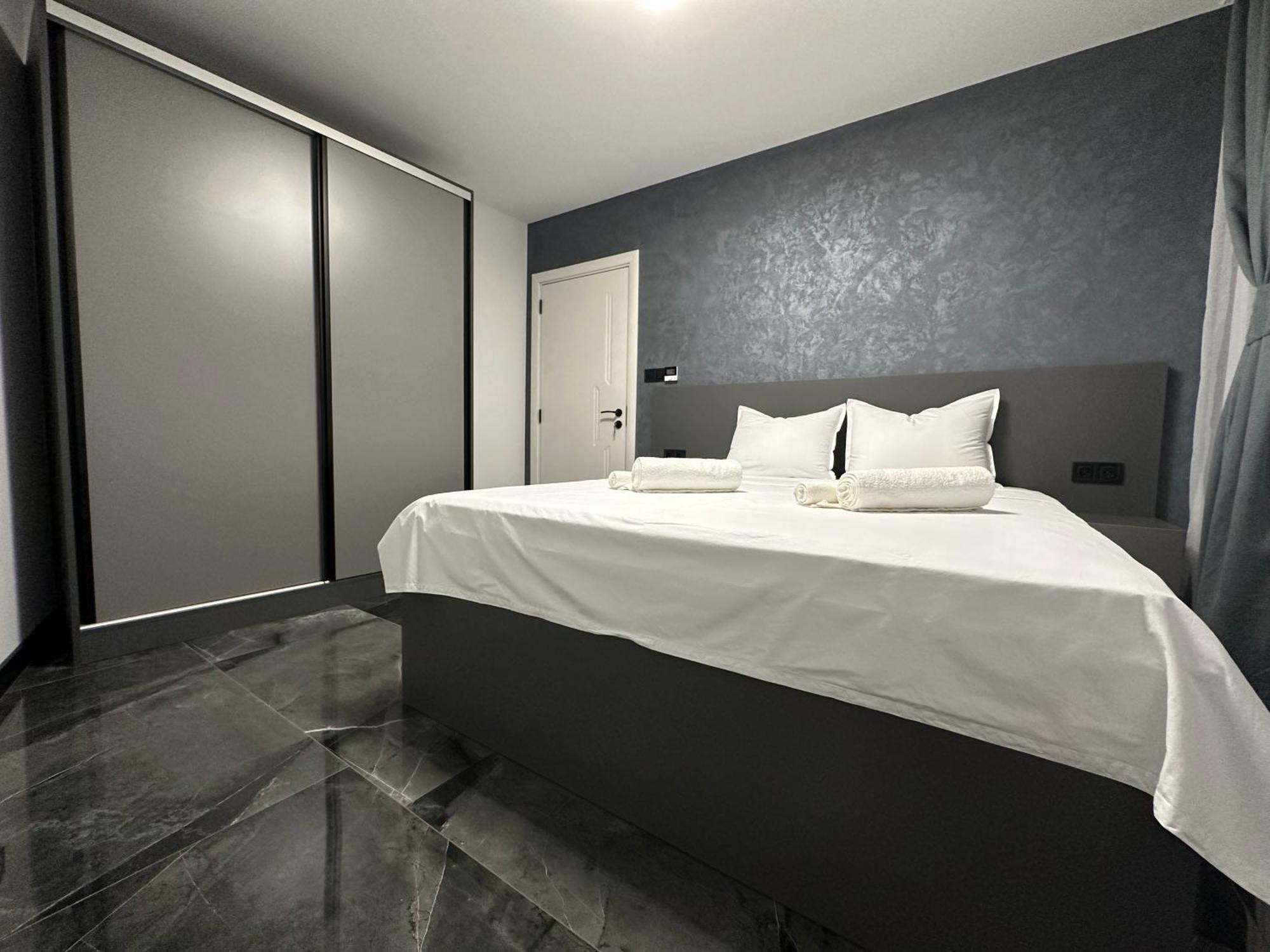 Ka Apartment Luxury 1 Kazanlŭk Buitenkant foto